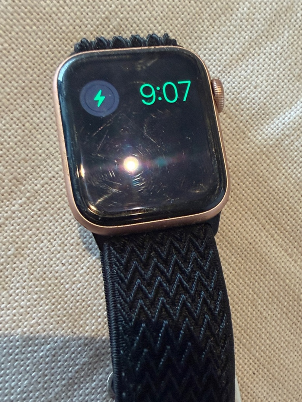 Apple Gold Case SE Smartwatch with Black Braided Solo Loop